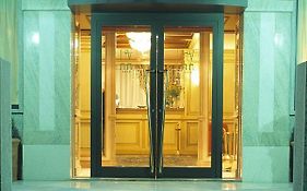 Hotel De La Ville